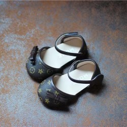 Brown L-V Ribbon Flat Shoes