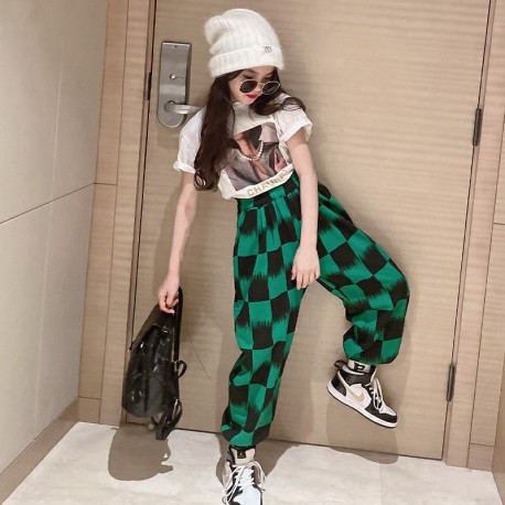 White T-shirt Set Green Plaid Pants
