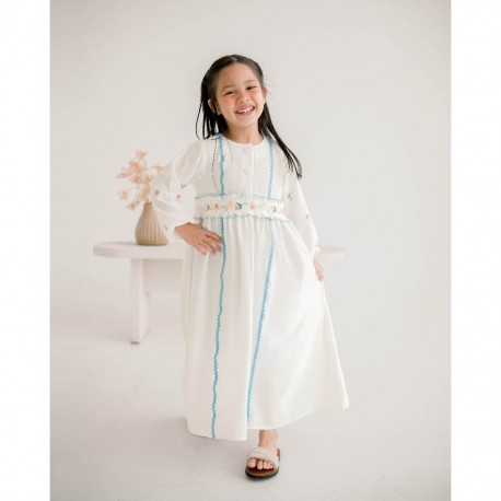 White Two Line Embroidery Belt Gamis