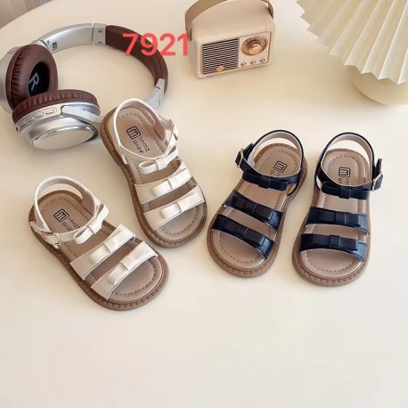 Three Ribbons Leather Sandals