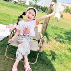 Curly Haired Girl Top Set Floral Pants